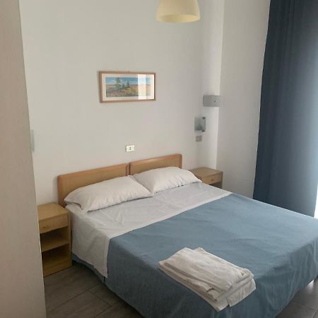 Residence Abamar Римини Екстериор снимка