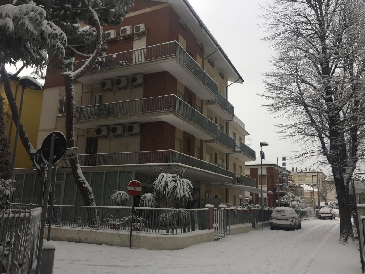 Residence Abamar Римини Екстериор снимка