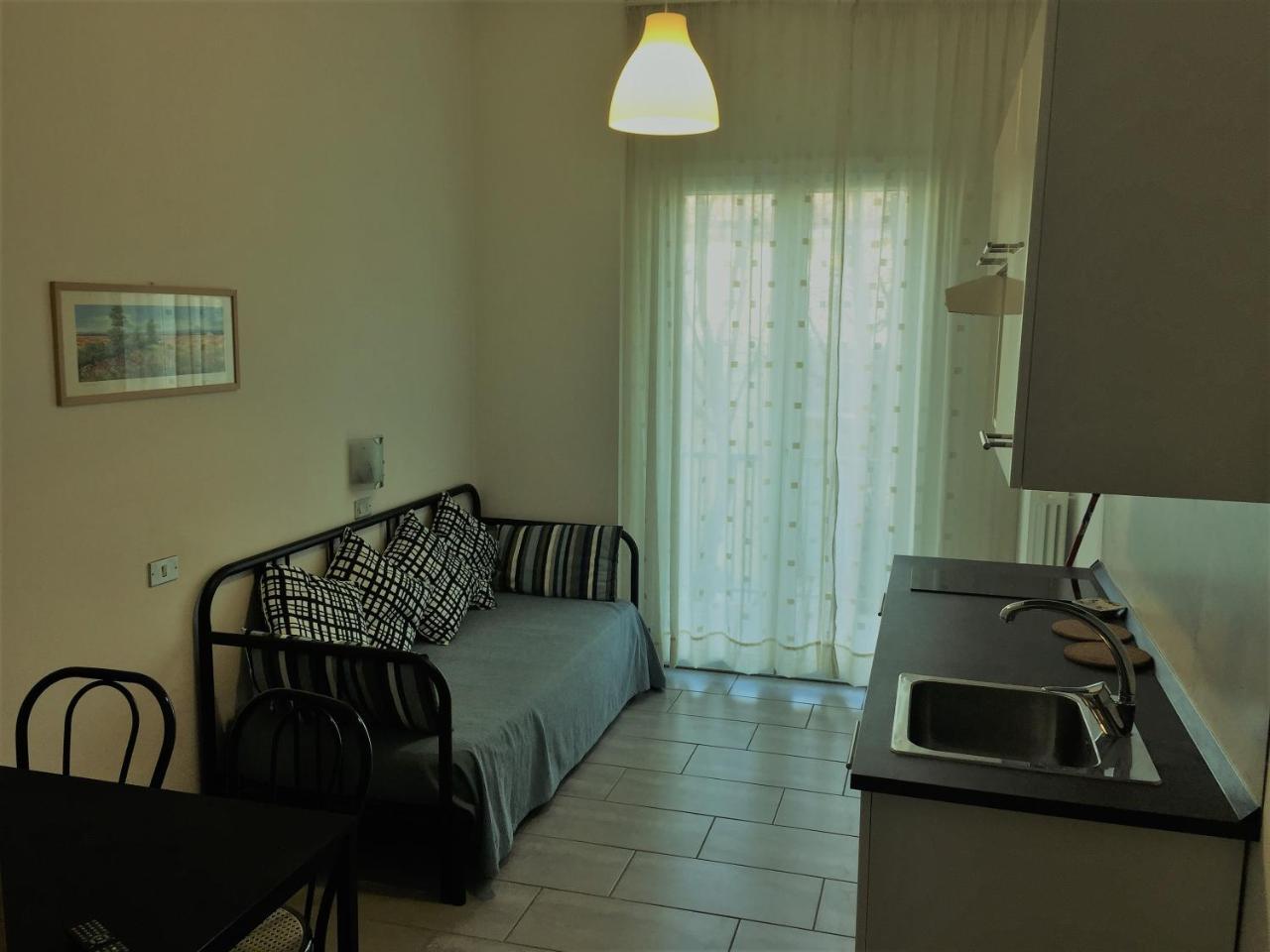 Residence Abamar Римини Екстериор снимка